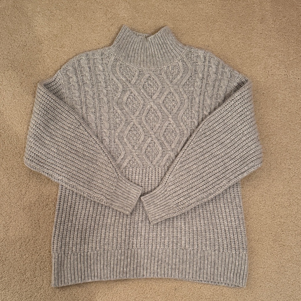 a new day Turtleneck Sweater in Light Gray